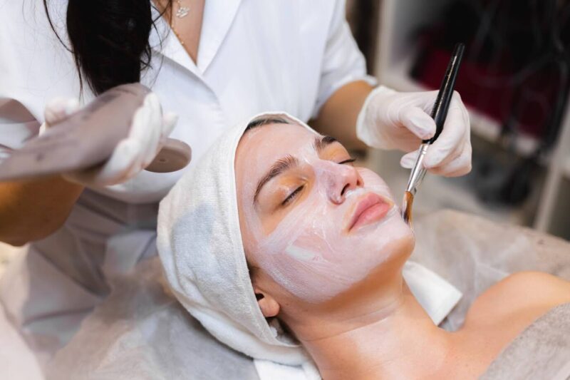 Hydra Facial vs. Other Facials: What's the Difference